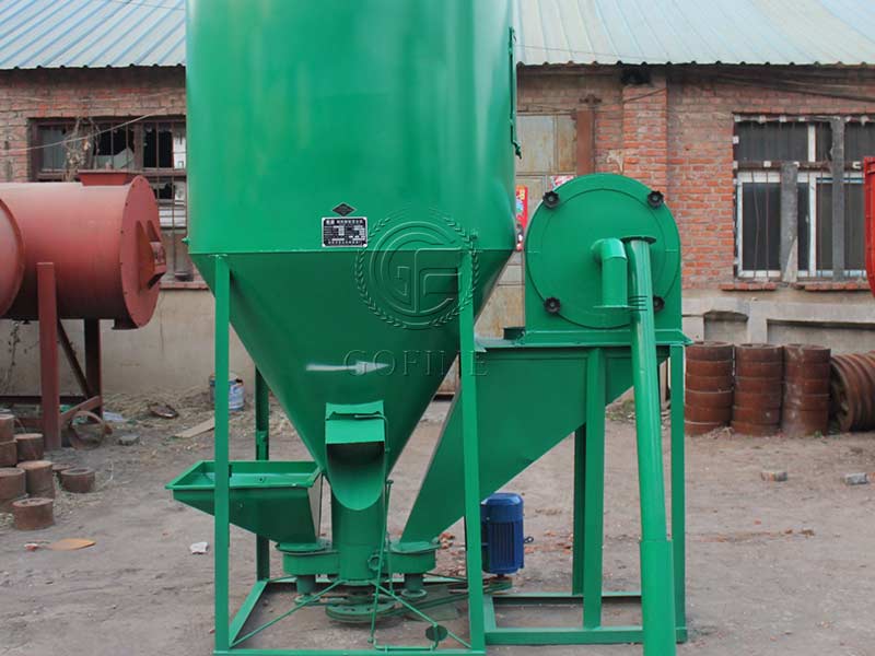 Fully automatic cattle feed mixer equipment