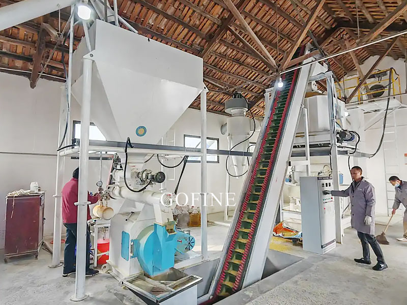 Turnkey Chicken Feed Pellet plant Processing Line: Co